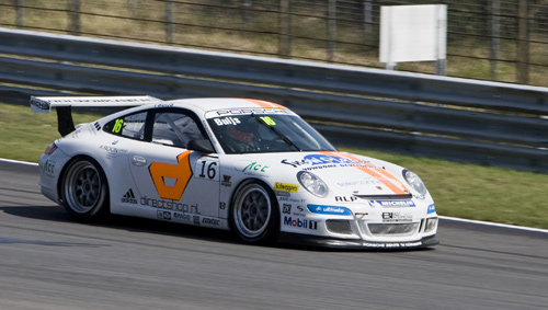 Tim Buijs scoort punten in zijn Porsche GT3 op zandvoort.